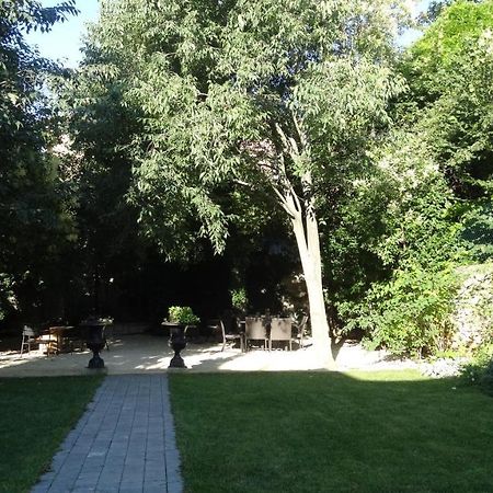 Chambre Cote Jardin Ним Экстерьер фото