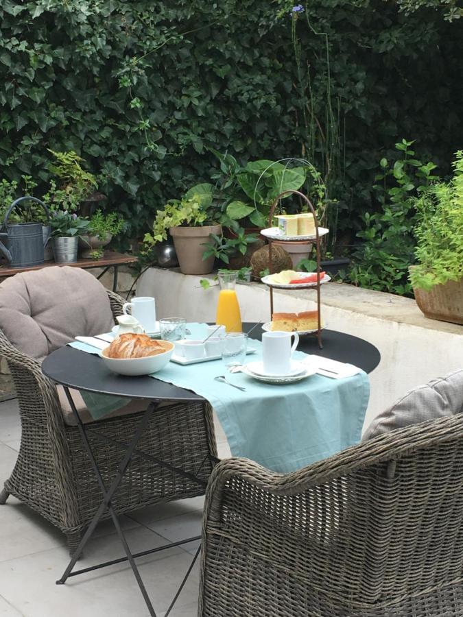 Chambre Cote Jardin Ним Экстерьер фото